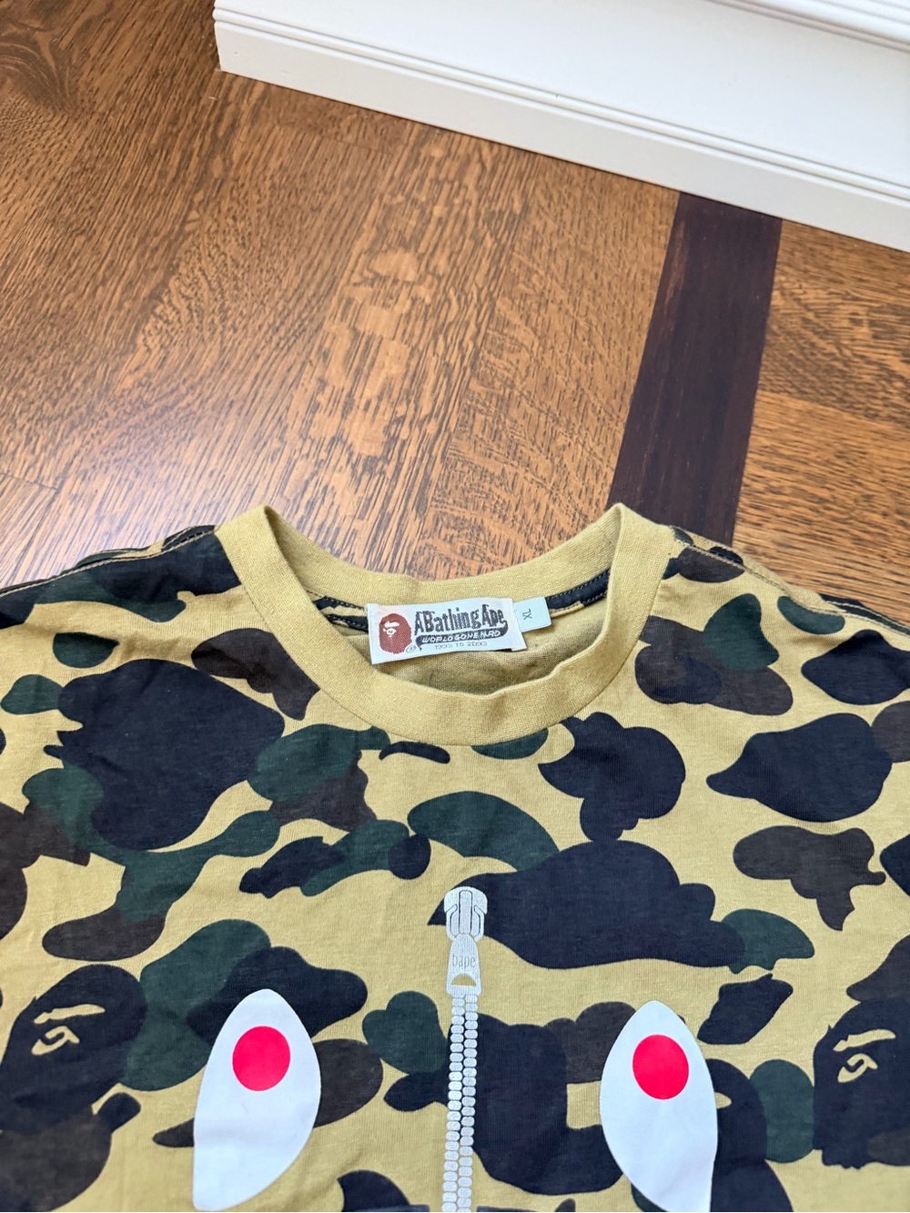 BAPE A BATHING APE Camo Shark Graphic T-Shirt Top Yellow Green Men’s Size XL - Picture 11 of 16